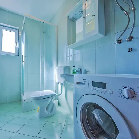 Maldini-2 By Interhome