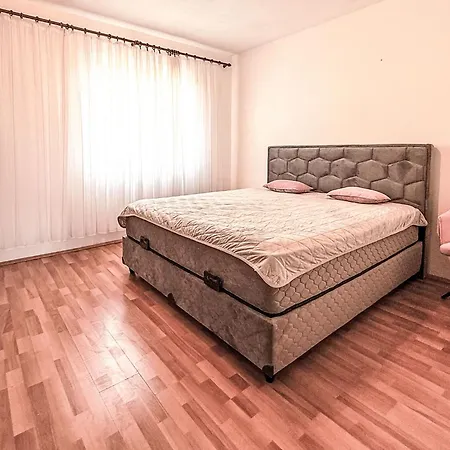 Maldini-2 By Interhome