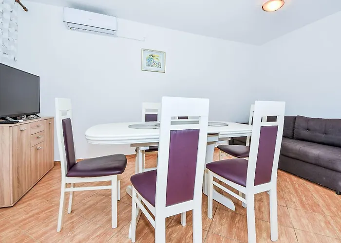 Appartamento Maldini-2 By Interhome Sukošan